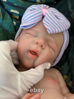 18Inch Pascale Realistic Full Body Soft Silicone Baby Girl Dolls Can Open Mouth