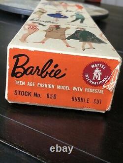 1959 MATTEL BARBIE DOLL ORIGINAL BOX STOCK NUMBER 850 Bubble Cut