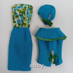 1962 Bubble Cut Ash Blonde Barbie Wearing 1965 Fashion Editor Original Outfit