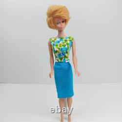 1962 Bubble Cut Ash Blonde Barbie Wearing 1965 Fashion Editor Original Outfit
