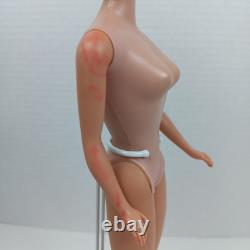 1962 Bubble Cut Ash Blonde Barbie Wearing 1965 Fashion Editor Original Outfit