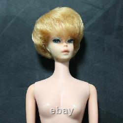 1962 Vintage Platinum Bubble Cut Barbie Doll #850 in Box Japan CF01959