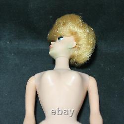 1962 Vintage Platinum Bubble Cut Barbie Doll #850 in Box Japan CF01959