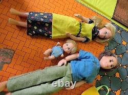1970s Mattel The Sunshine Family Home Foldable Vinyl House Dolls Accessories Vtg