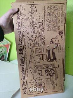 1970s Mattel The Sunshine Family Home Foldable Vinyl House Dolls Accessories Vtg