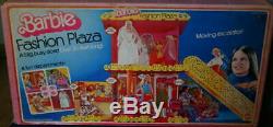 1975 BARBIE FASHION PLAZA Shopping Mall Playset TRUE NRFB MIB Vintage Superstar