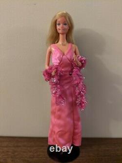 1977 Vintage ORIGINAL SUPERSTAR Barbie with Pink Dress, Boa, & Jewelry HTF Doll