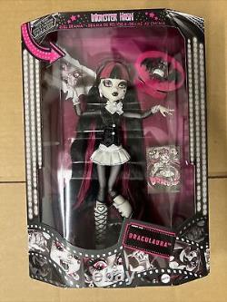 1x Monster High Doll Draculaura Reel Drama Doll RANDOM DAMAGED BOX READ