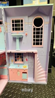 2005 Barbie City Pretty Townhouse Playset 2-Story Folding House Mattel Rare VTG