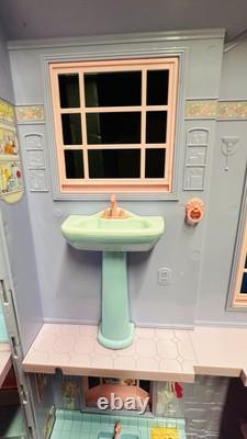 2005 Barbie City Pretty Townhouse Playset 2-Story Folding House Mattel Rare VTG