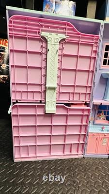 2005 Barbie City Pretty Townhouse Playset 2-Story Folding House Mattel Rare VTG