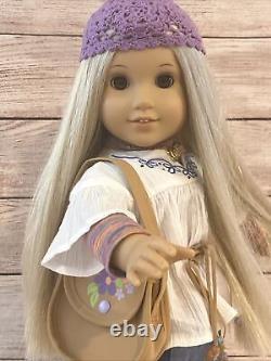 American Girl Doll 18 Julie Long Blonde Hair 2013 With Meet Outfit & Necklace
