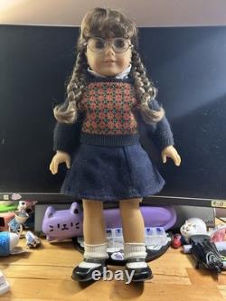 American Girl doll Molly 18
