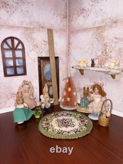 Antique German Bisque Dolls 8091 0½B Dollhouse Scene Bunnies