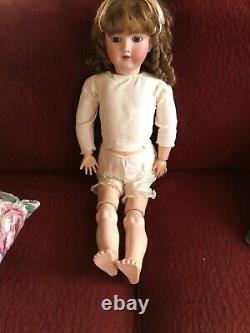 Antique Handwerck German Bisque Fully Jointed Doll 119-13