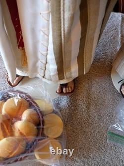 Ashton-Drake doll Miracles of Jesus Multiplying the loaves 19 tall 2 Jesus
