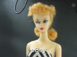 BARBIE BLONDE # 1 Doll 1959 MATTEL VINTAGE ORIGINAL GENUINE RARE COMPLETE NICE