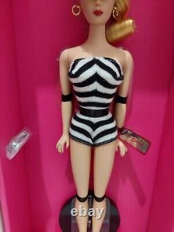 BARBIE SIGNATURE 75th ANNIVERSARY GOLD LABEL SILKSTONE BODY DOLL #GHT46 MATTEL