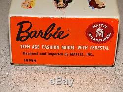 Barbie VINTAGE 1961 WHITE GINGER BUBBLECUT BARBIE Doll withWRIST TAG & BOX