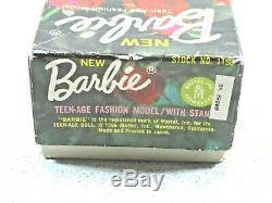 Barbie VINTAGE Brunette STANDARD BARBIE Doll withBox