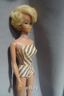 Beautiful Barbie Mattel 1964 European Pale Blonde Sidepart Bubble Cut in Box
