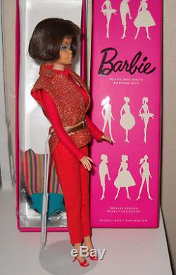 Beautiful Vintage 1965 Brunette American Girl Barbie withVintage Hostess Set Vest