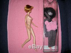 Beautiful Vintage Dark Blonde 1965 American Girl Barbie Doll withbeautiful fashion