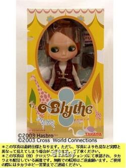 Blythe Bow Wow Poncho Fashion Doll Japan Figure Takara Tomy