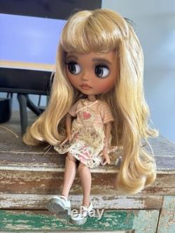 Blythe Fashion Doll Blonde Hair Pink Heart Lace Dress White Shoes Freckles