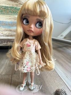 Blythe Fashion Doll Blonde Hair Pink Heart Lace Dress White Shoes Freckles