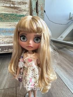 Blythe Fashion Doll Blonde Hair Pink Heart Lace Dress White Shoes Freckles