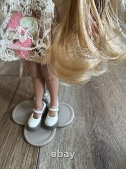 Blythe Fashion Doll Blonde Hair Pink Heart Lace Dress White Shoes Freckles