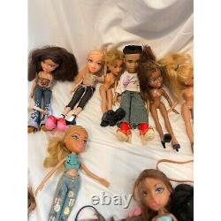 COLLECTION OF 17 MGA BRATZ DOLLS Lot