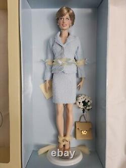 Diana The People's Princess Franklin Mint 16 Doll Blue Suit. Mint in box