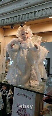 Enlightening Unity Guardian Angel By Florence Maranuk/show Stoppers Dolls