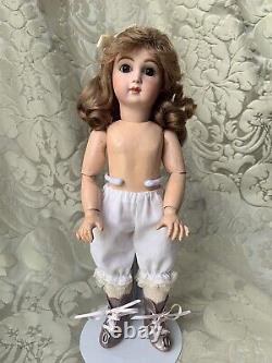 Exceptionnal Antique Porcelain Doll/jumeau/poupée Porcelaine Ancienne/t. 4