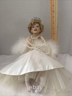 Franklin Mint Marilyn Monroe Dripping In Pearls