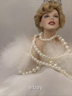 Franklin Mint Marilyn Monroe Dripping In Pearls