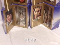 Girls Of Many Lands Dolls By American Girl 8 dolls Withboxes Books & display shelf