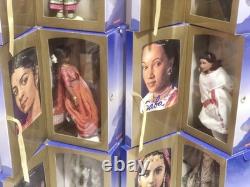 Girls Of Many Lands Dolls By American Girl 8 dolls Withboxes Books & display shelf