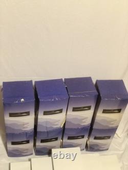 Girls Of Many Lands Dolls By American Girl 8 dolls Withboxes Books & display shelf