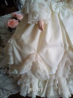 Gorgeous Franklin Heirloom 22 Queen Victoria Bride Doll