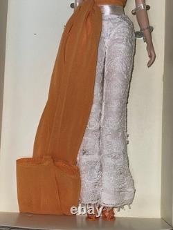 Hollywood Hostess Barbie Silkstone Gold Label Fashion Model NRFB K7900