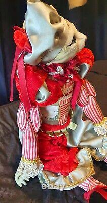 Katherines Collection Doll Wayne Kleski Designed Original Shakespeare Cat Jester