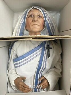 Kelly rubert Limited Edition Mother Theresa Collectible Doll 29 stained