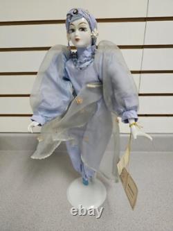Kingstate The Doll Crafter charming pearl doll with stand