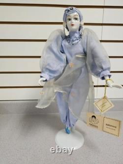 Kingstate The Doll Crafter charming pearl doll with stand