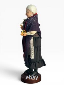 La Befana Good Italian Christmas Witch Figure by Rosemary Volpi Richard Simmons