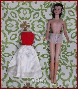 MATTEL Rare Vintage 850 #3 Barbie Ponytail doll 1960 Solid Feet Brunette e