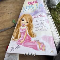 MGA Bratz Nighty Nite Sleepover Yasmin Doll Robe Pillow Pajamas Accessories New